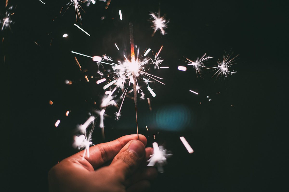 new-years-eve-sparkler